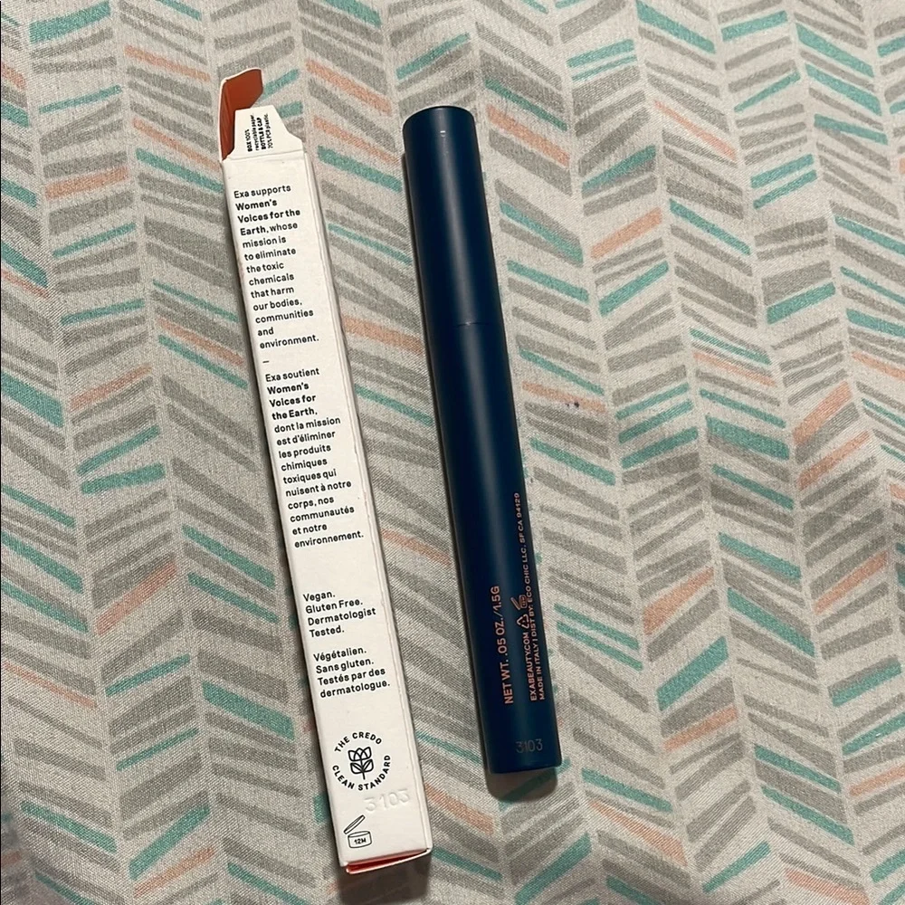 Exa High Fidelity Brightening Concealer Stick in Blue